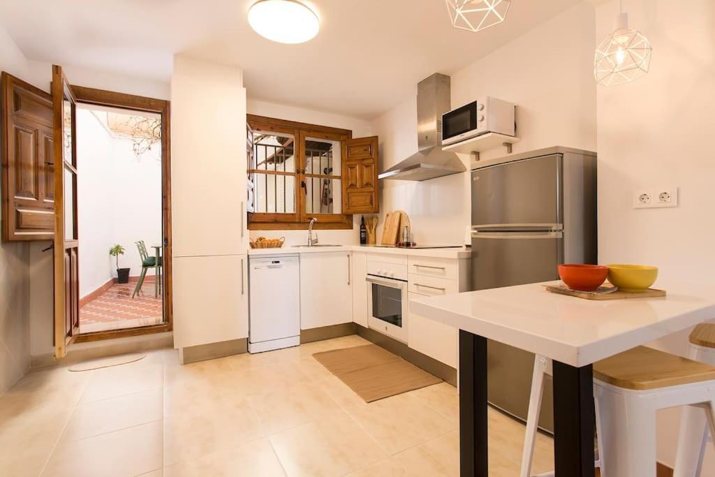 Willa Casa Tipica Del Albaicin Con Interior De Diseno Grenada Zewnętrze zdjęcie
